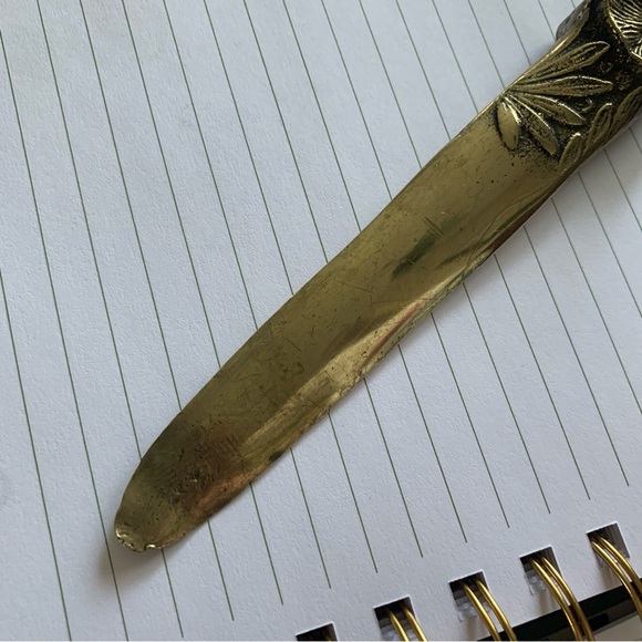 Vintage brass elephant head letter opener - Picture 4 of 5